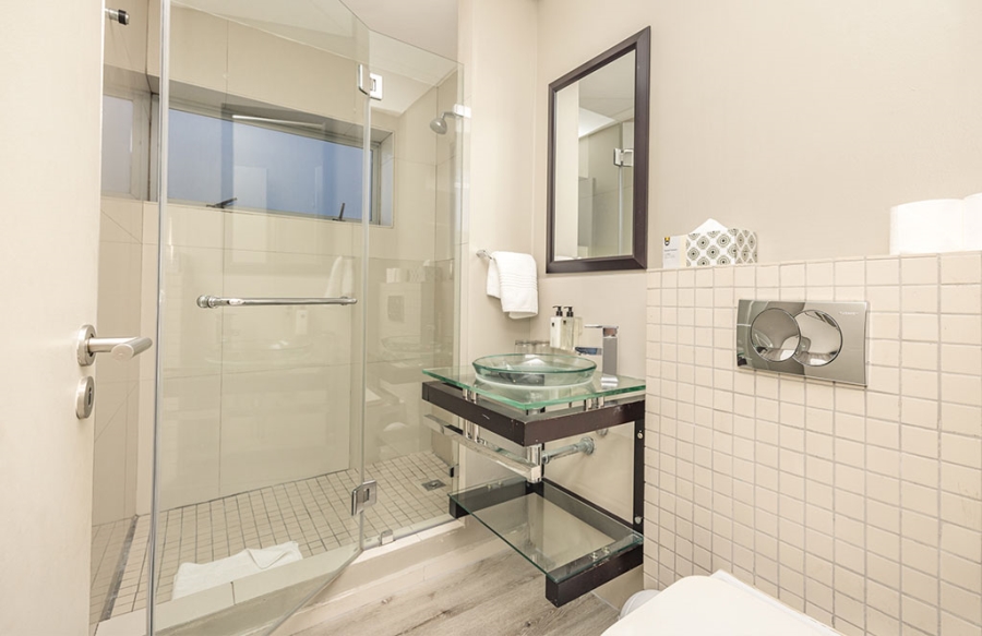 2 Bedroom Property for Sale in Bloubergstrand Western Cape
